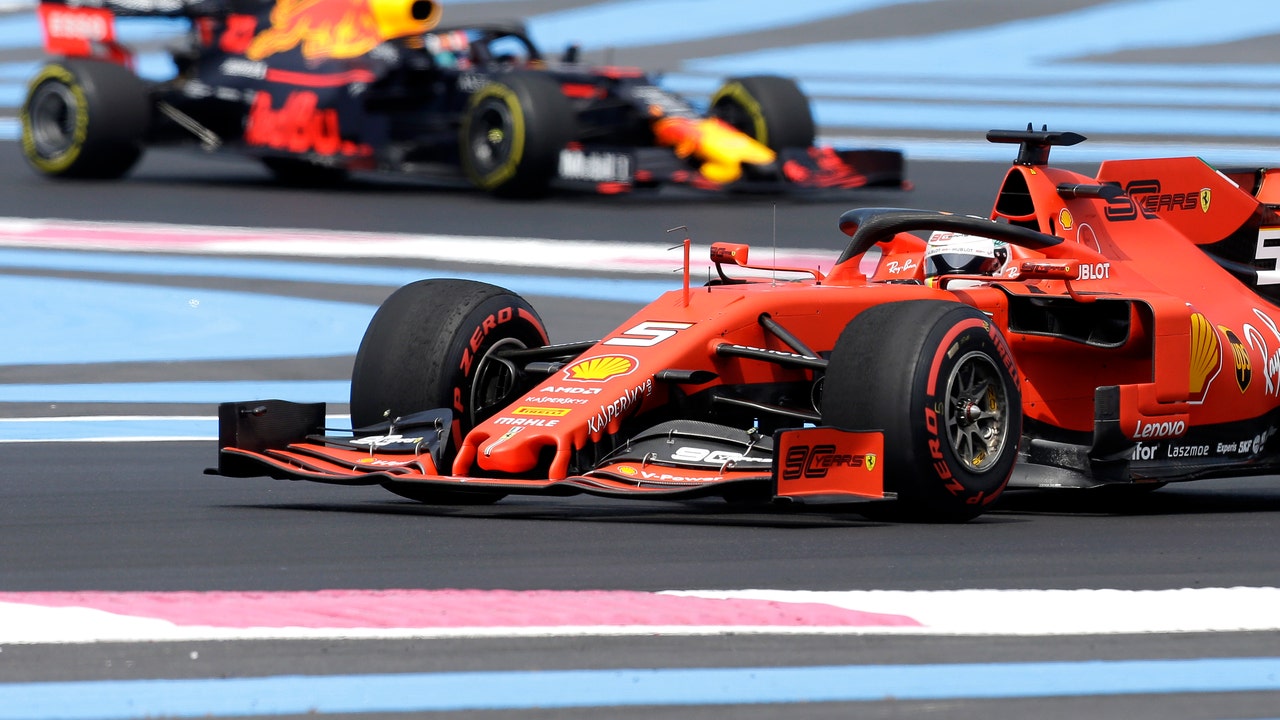 Ferrari's team principal laments decision against Vettel